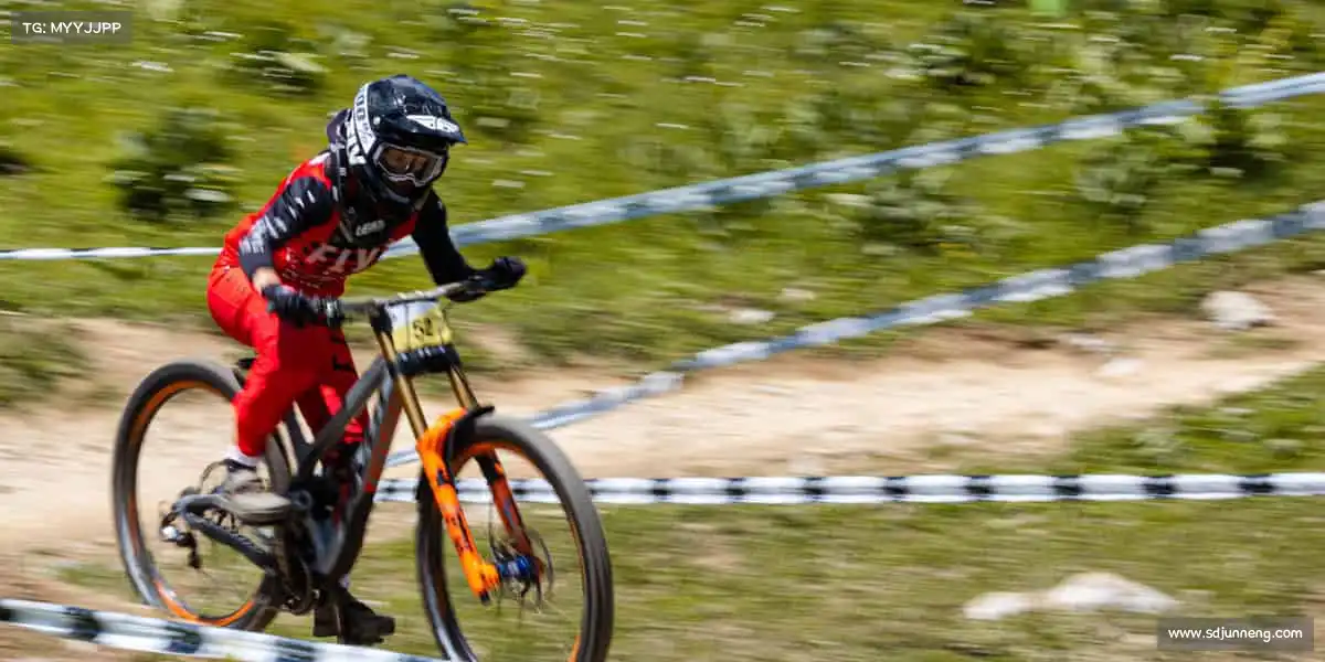 <strong>ued官网</strong>🤼‍♂️对抗的是对手，超越的是自己！来这里，见证每一次成长～